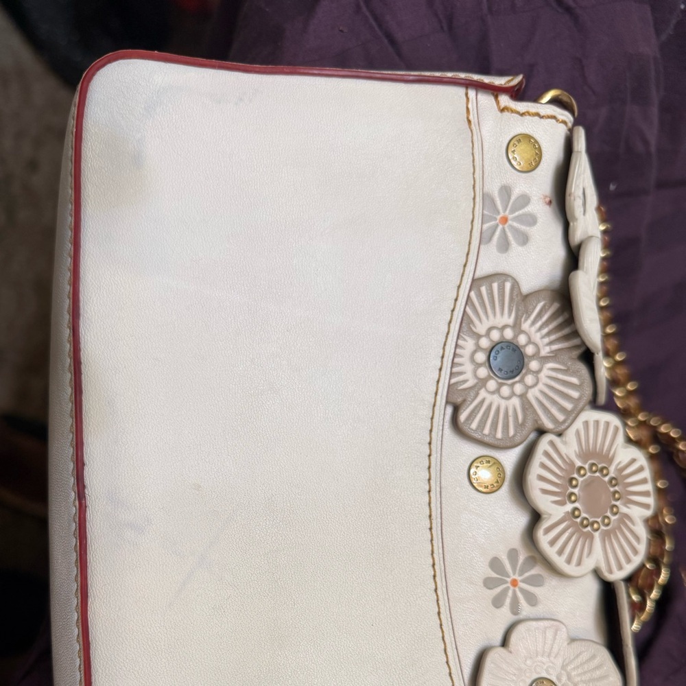 Coach Cream and Gold Floral Crossbody Bag - Picture 12 of 15